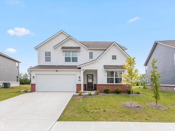 2867 Kramer Dr, Greenwood, IN 46143