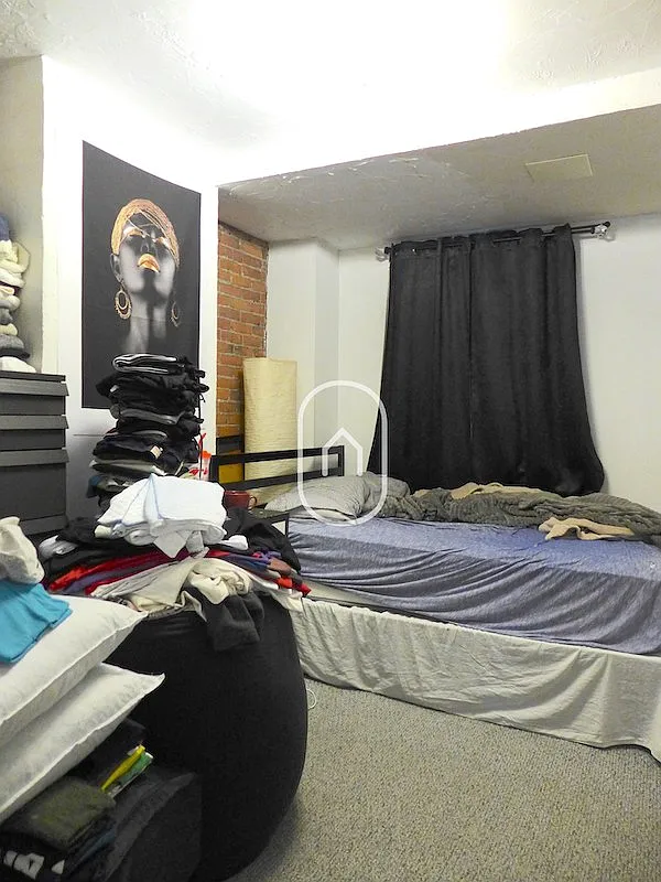 2 bed, 9999 sqft, $2,400 — Photo 4