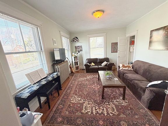 3rd image of 71 College Ave #2