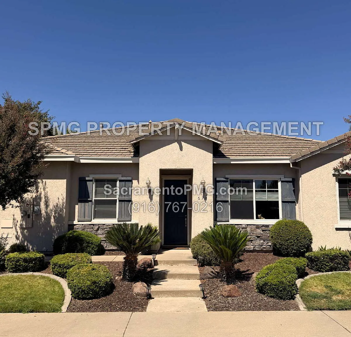 3 bed, 1.5 bath, 1240 sqft, $2,995 — Photo 1