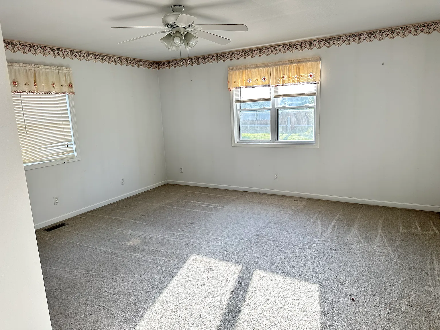 615 N Memorial St — Photo 1