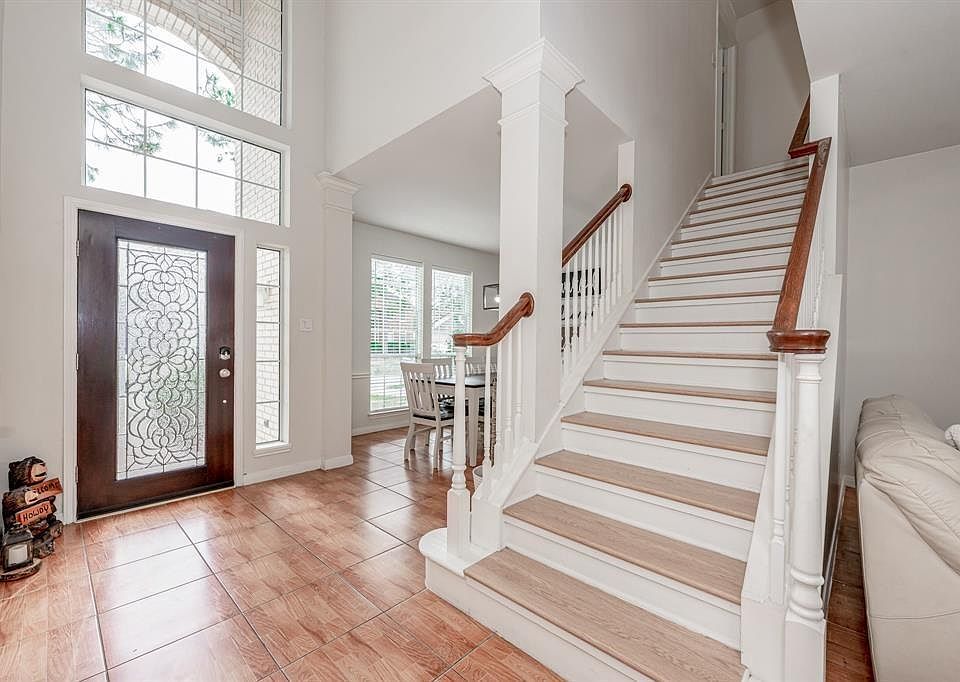 1st image of 2893 Colony Falls Ln