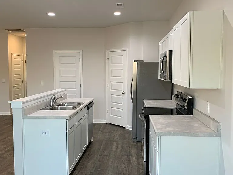 2141 Kilpatrick Ln — Photo 5