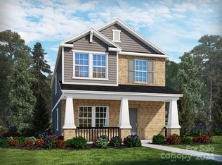 413 Cedar Knoll Cir, Pineville, NC 28134