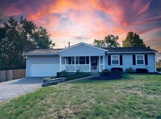 25 E Cuyuga Dr, Powell, OH 43065