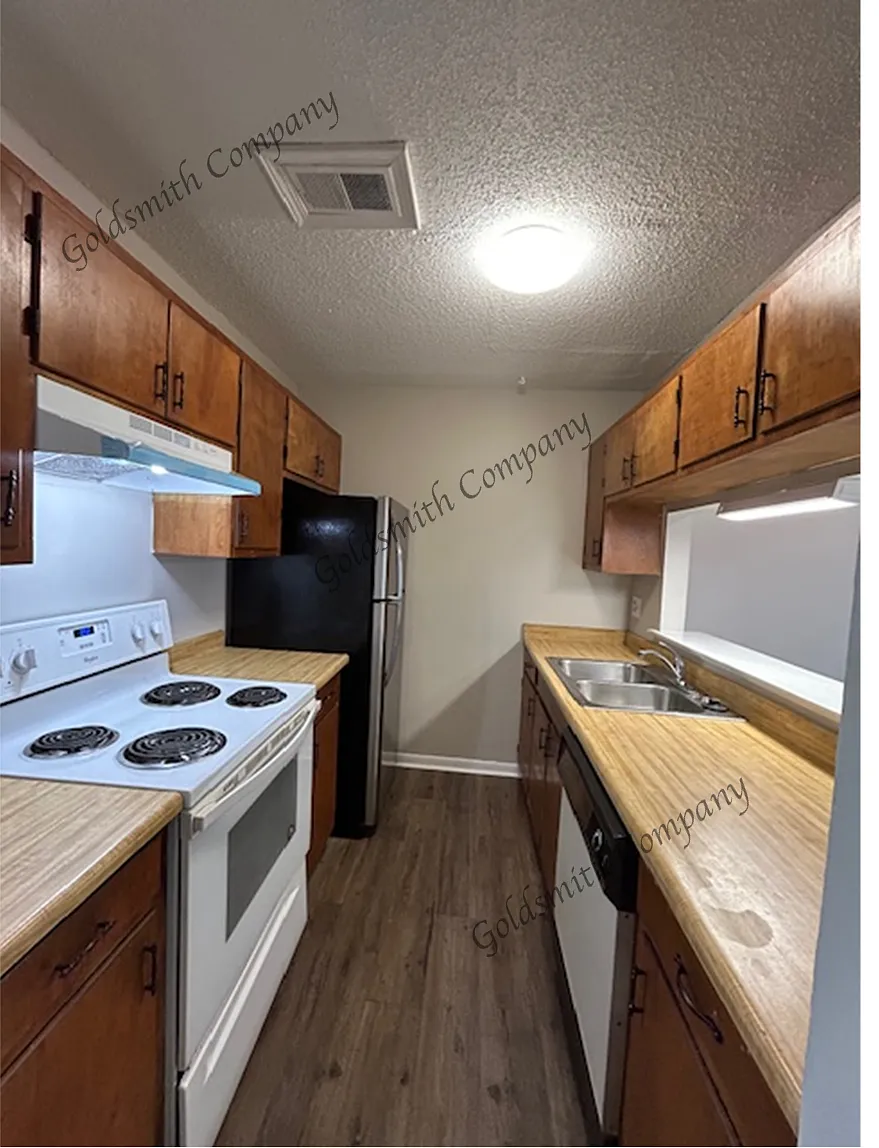 Building Photo - 218 A Cavalier Dr