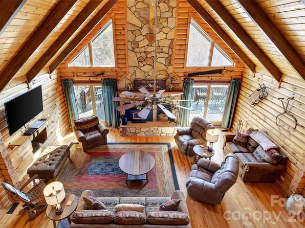 542 Allen Mountain Ln, Spruce Pine, NC 28777