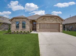 5231 Meadow Ln, Krum, TX 76249
