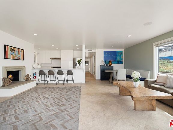 4th image of 6419 Ocean Front Walk