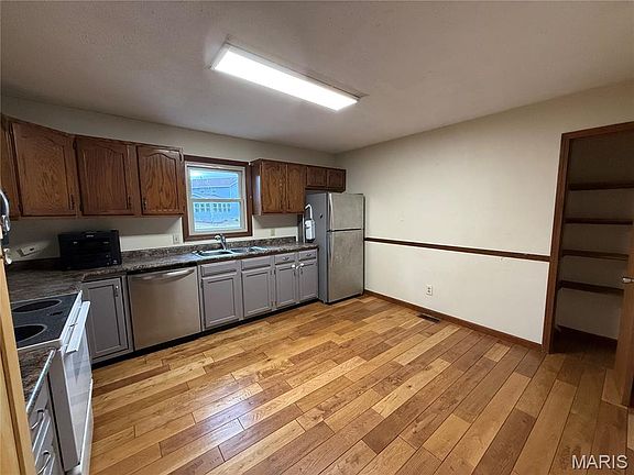 4th image of 146 Jupiter Dr