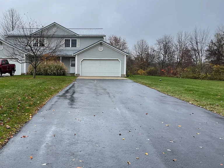 8982 Emily Ct #8982 EMILY CT — Photo 1
