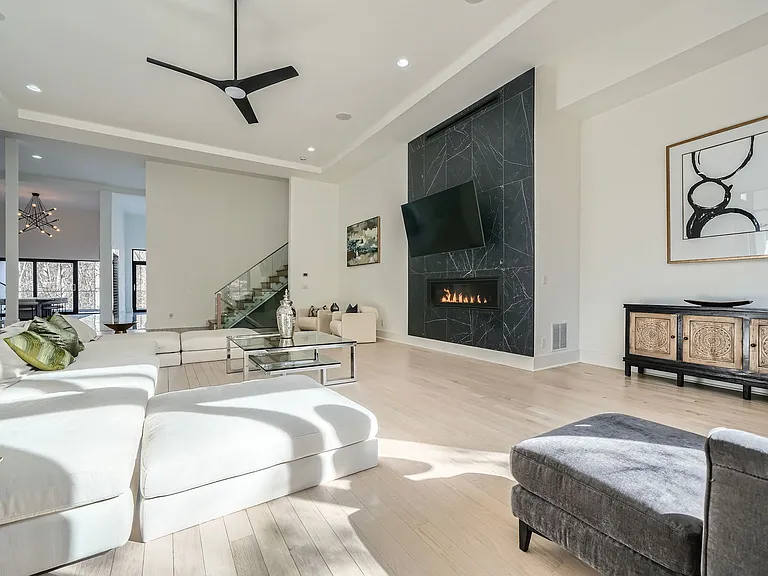 Colebrook Ct NW — Photo 60