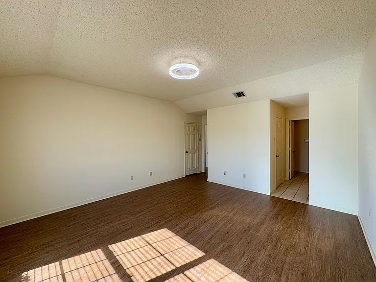 9611 Panther Way — Photo 8