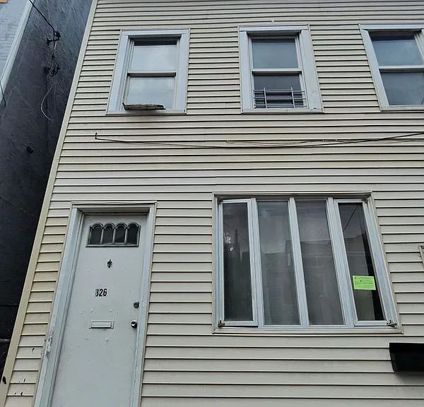 826 S Clinton Ave #B — Photo 1