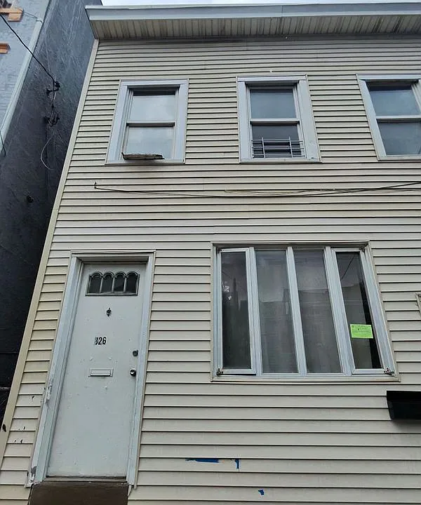 826 S Clinton Ave #B