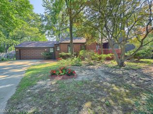 20720 Cass St, Farmington Hills, MI 48335