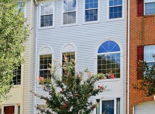 13325 Misty Dawn Dr, Herndon, VA 20171