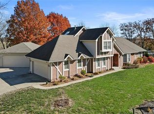 712 Sagamore Rd, Excelsior Springs, MO 64024