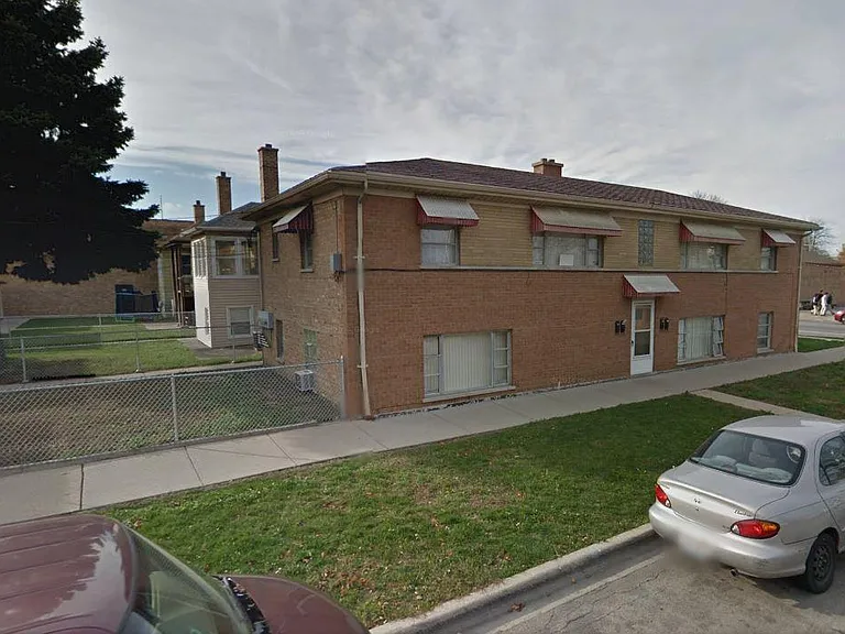 2604 Clarence Ave #2N — Photo 2