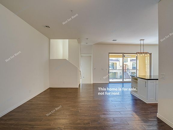 5th image of 7102 W Ivanhoe St