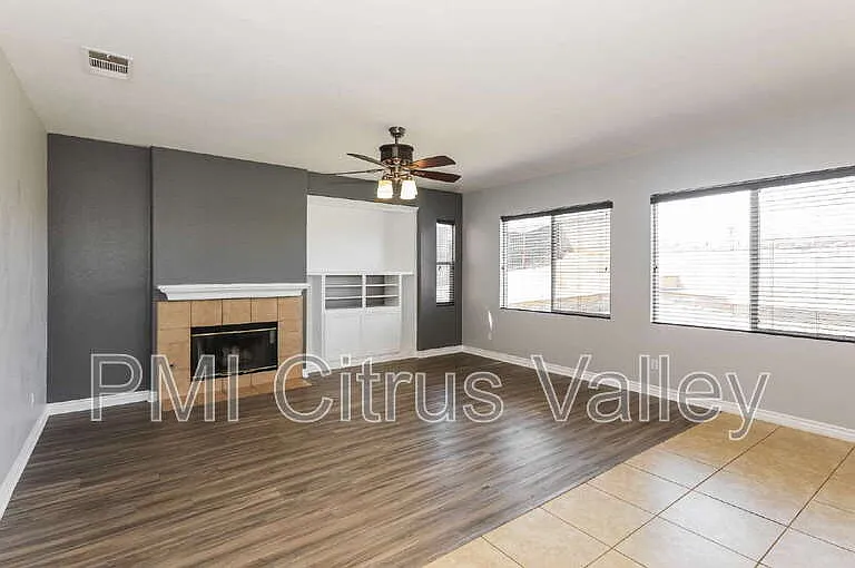 28560 Sunridge Ct — Photo 2