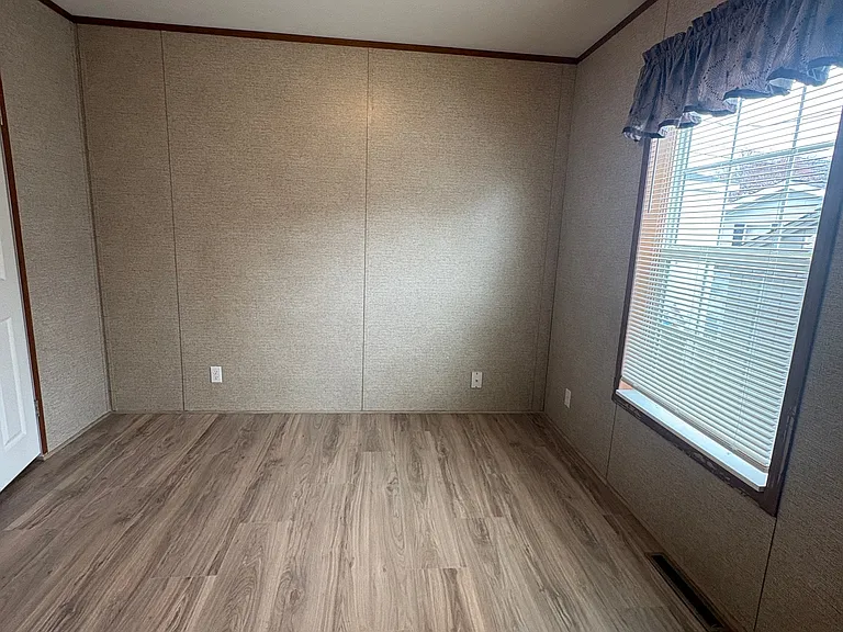 291 N Virginia Ave #37 — Photo 5