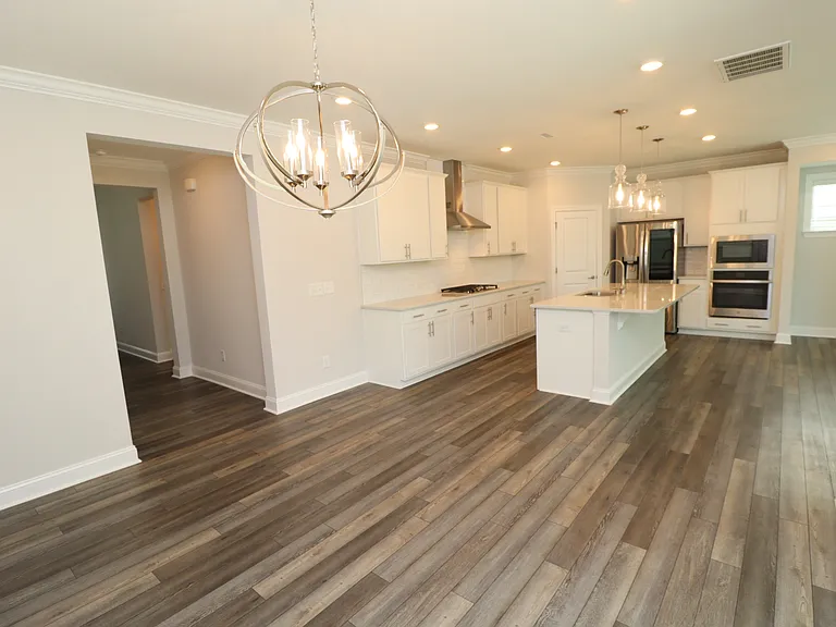 2936 Baronial St — Photo 7