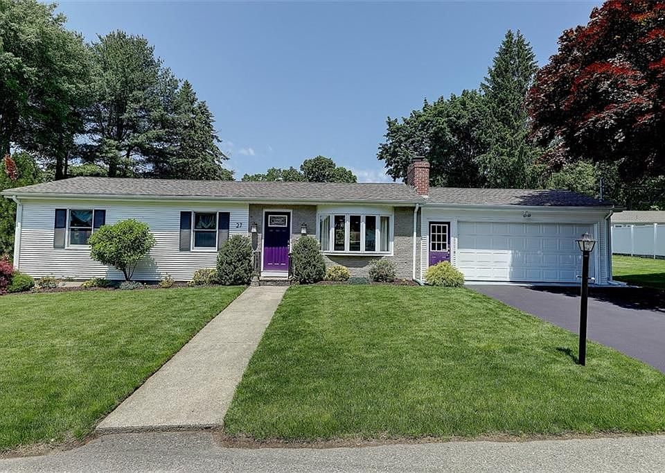 1st image of 27 Monica Dr