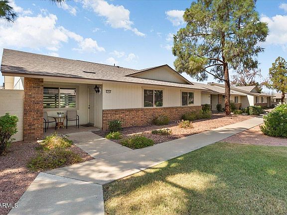 3rd image of 13523 W COUNTRYSIDE Drive