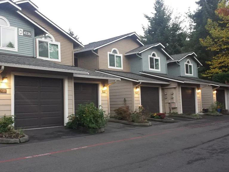 4336 W Lake Sammamish Pkwy SE #D124 — Photo 4