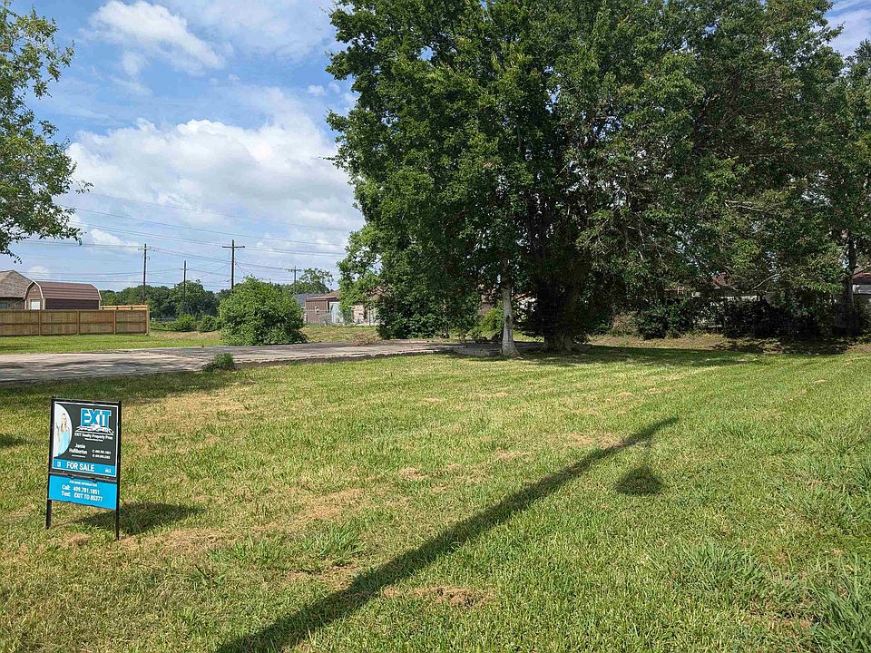 2nd image of 2530 Burgundy Pl