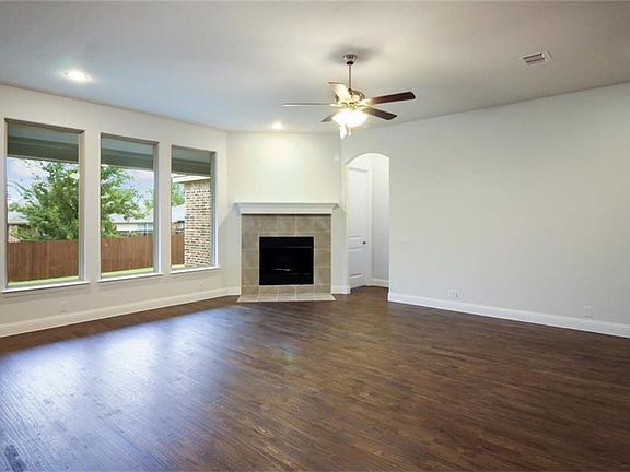 4th image of 3510 Sequoia Ln