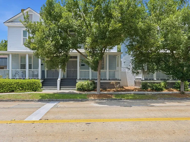 2305 Abercorn St — Photo 34