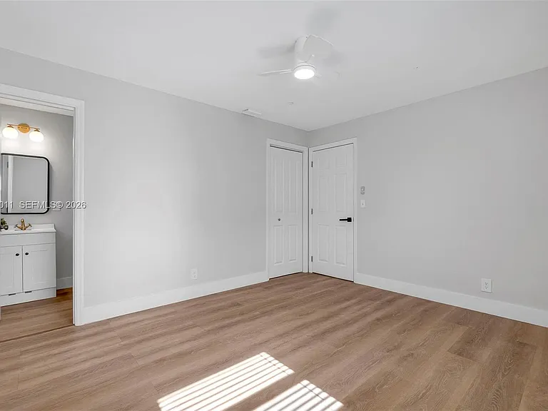 700 NW 18th St #1-2 — Photo 13
