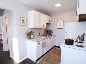The Roxbury Apartments