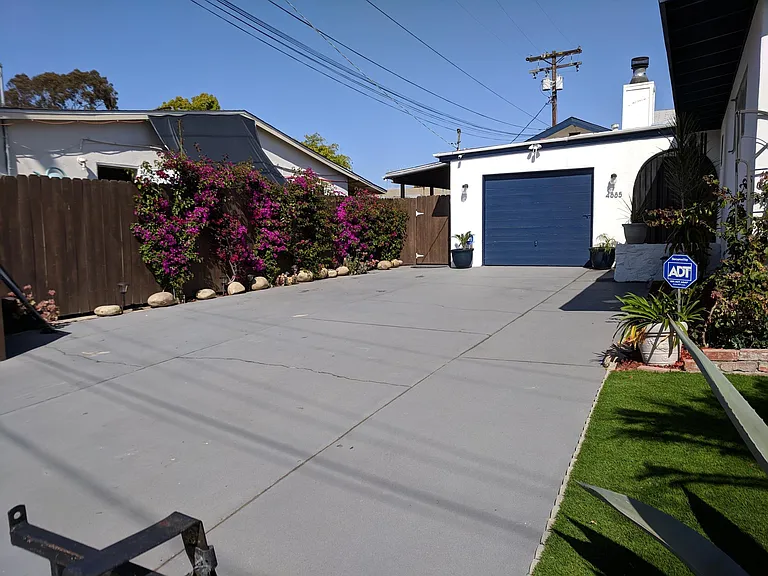 4885 Frink Ave — Photo 27