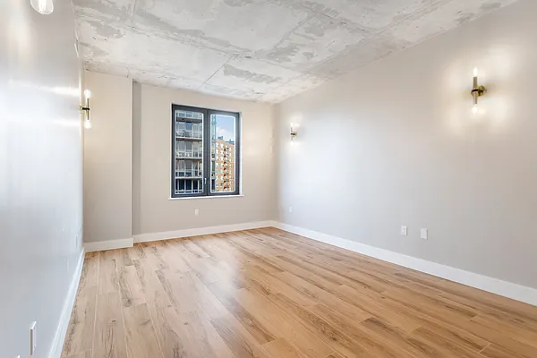 Rented by Safdie Realty Group | media 67