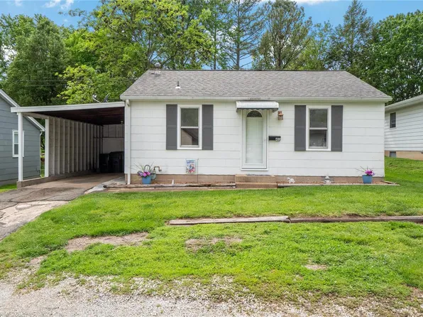 413 Watertower Ln, Waterloo, IL 62298