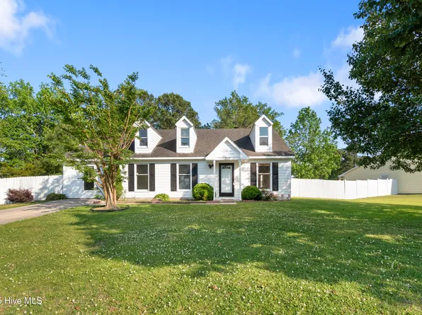 207 Pebble Lane, Jacksonville, NC 28546