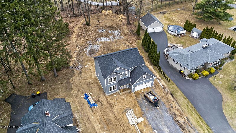 5th image of 218 Consaul Road