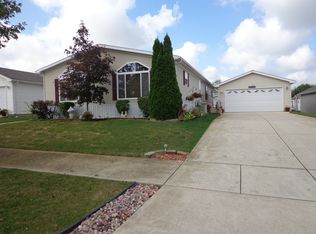 176 Aster Ln, Matteson, IL 60443