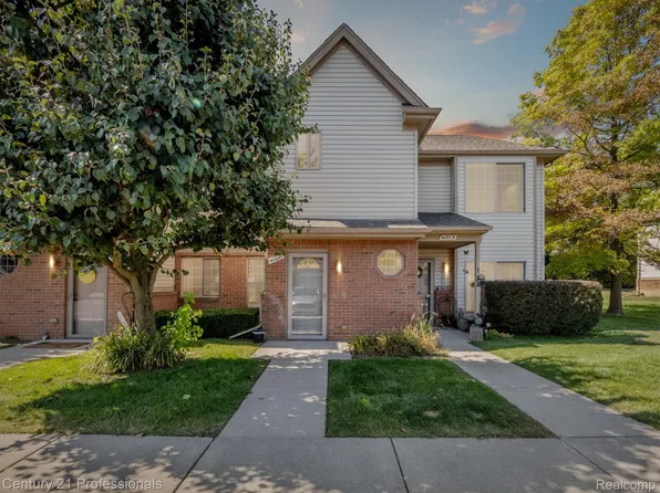 41027 Rose Ln, Clinton Township, MI 48036