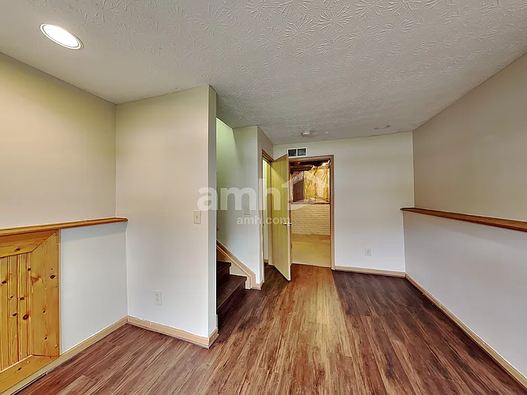 5448 Longworth Dr — Photo 21