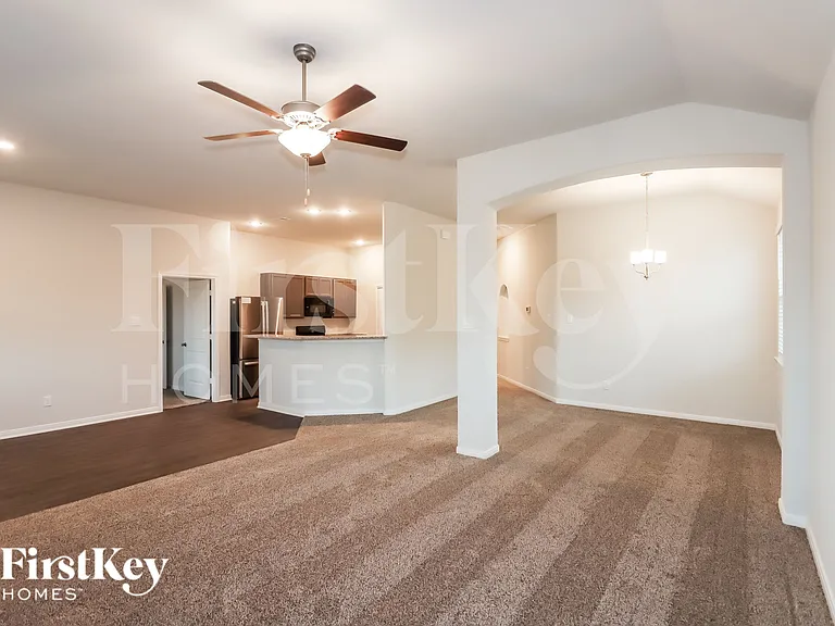 26020 Babe Ruth Dr — Photo 3