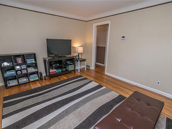 5th image of 6401 Dellbank Dr