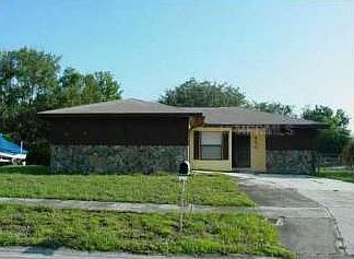 1st image of 450 Yolonda Ct