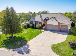 1707 S Aspen Creek Dr, Andover, KS 67002