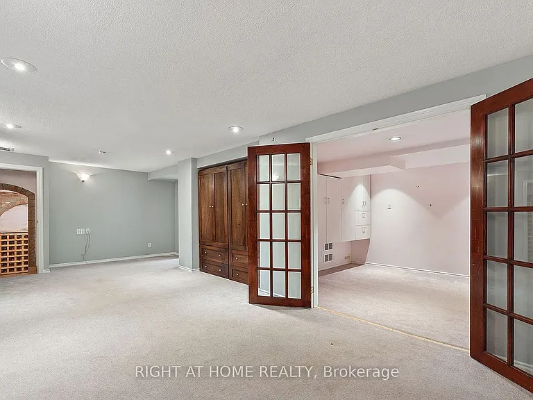 40 Catalina Dr — Photo 28