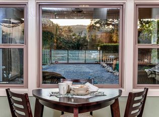 612 Larmier Ave, Oak View, CA 93022