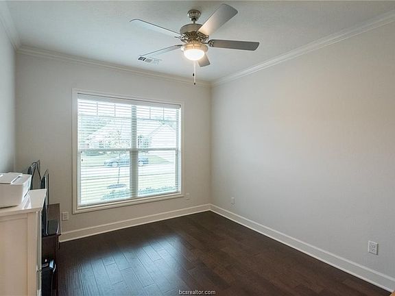 3rd image of 15640 Long Creek Ln